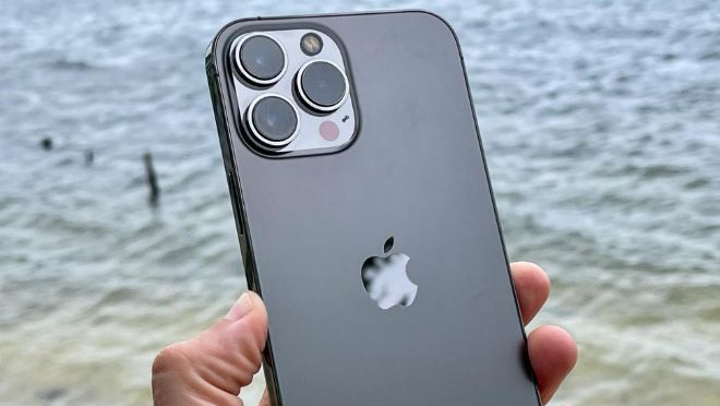 Đánh giá iPhone 13 Pro Max: Không hổ danh siêu phẩm - 1